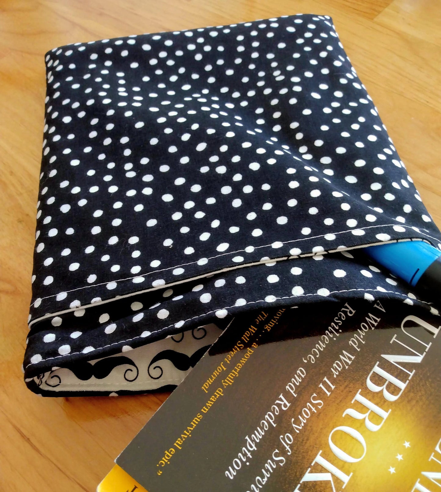 Polka Dot Padded Book Sleeve with Pocket: Tablet, eReader, Kindle - Canadian Made