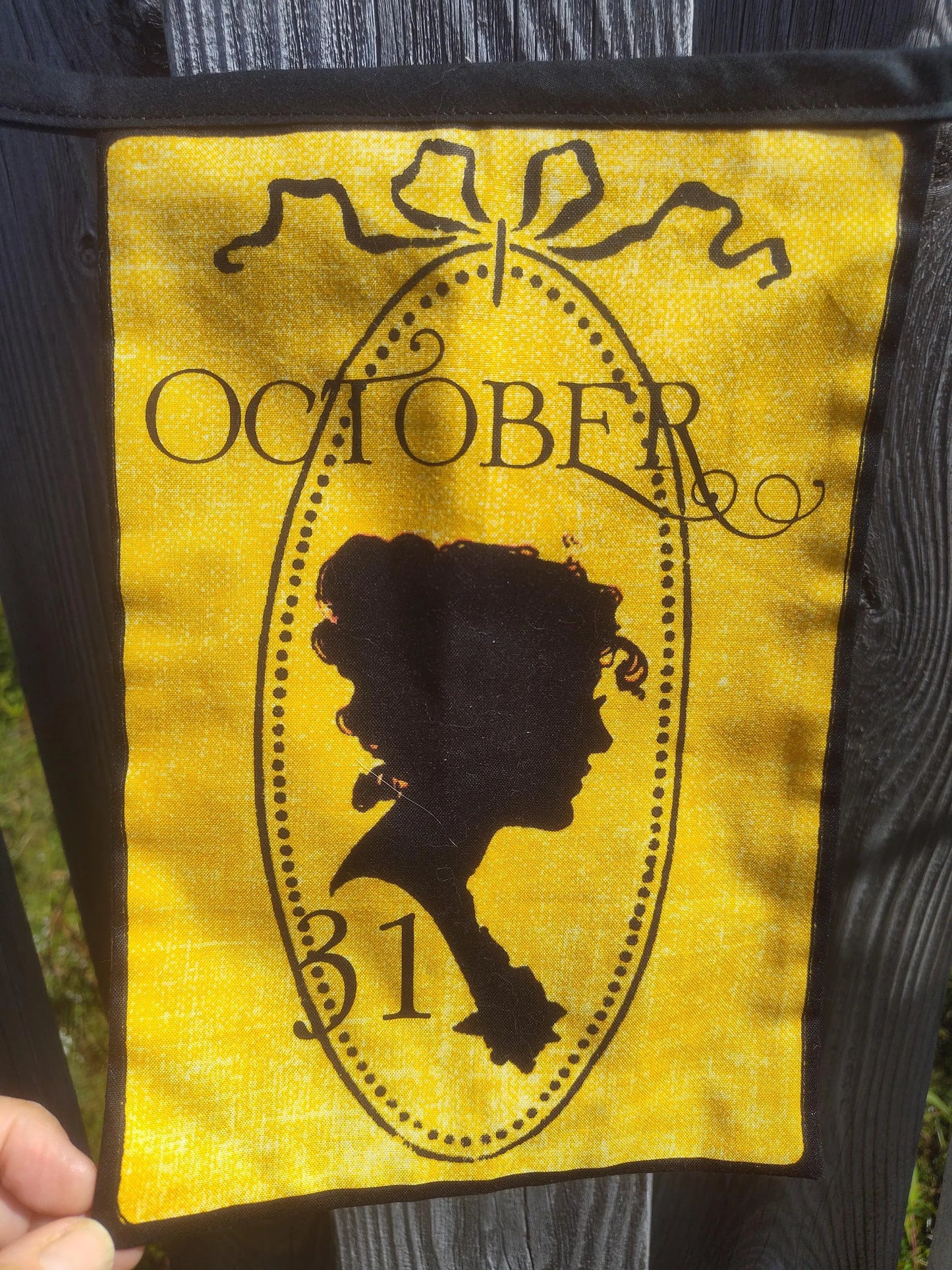 Halloween Queens Bunting - Spooky Party Decoration - Playing Card Theme